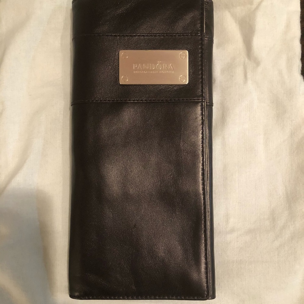Pandora Jewelry Roll